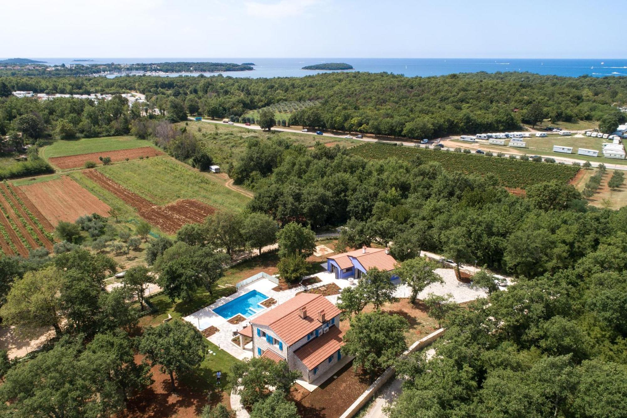 Strandnahe Irena Funtana Mit Pool