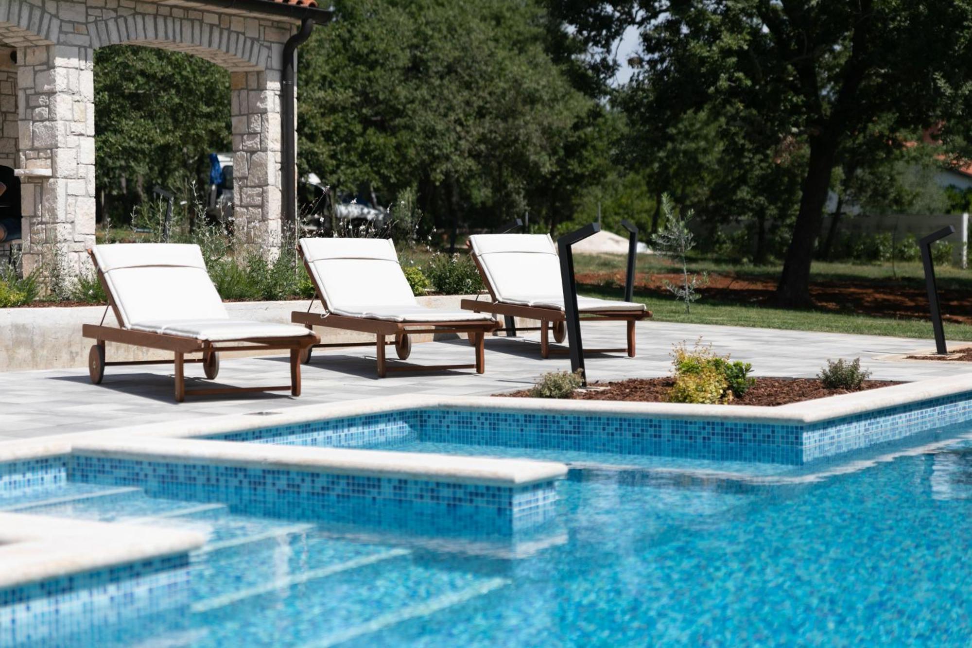 Strandnahe Irena Funtana Mit Pool * Poreč