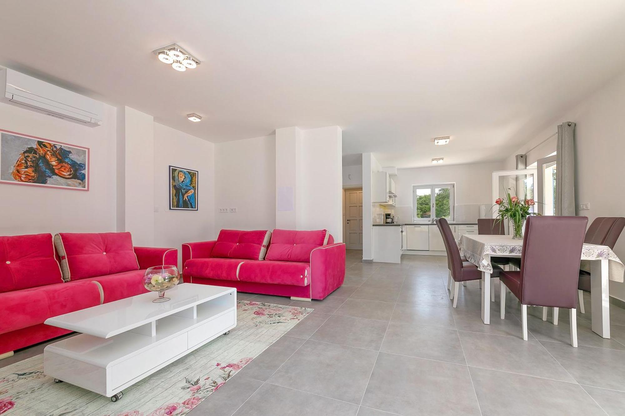 Ferienhaus Strandnahe Irena Funtana Mit Pool Poreč