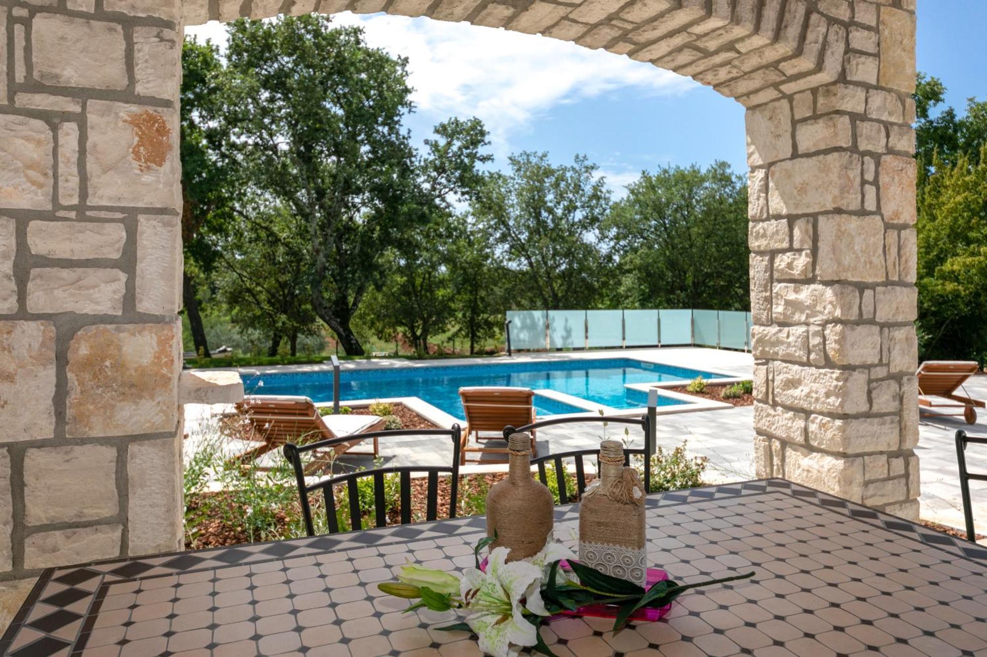 Ferienhaus Strandnahe Irena Funtana Mit Pool *