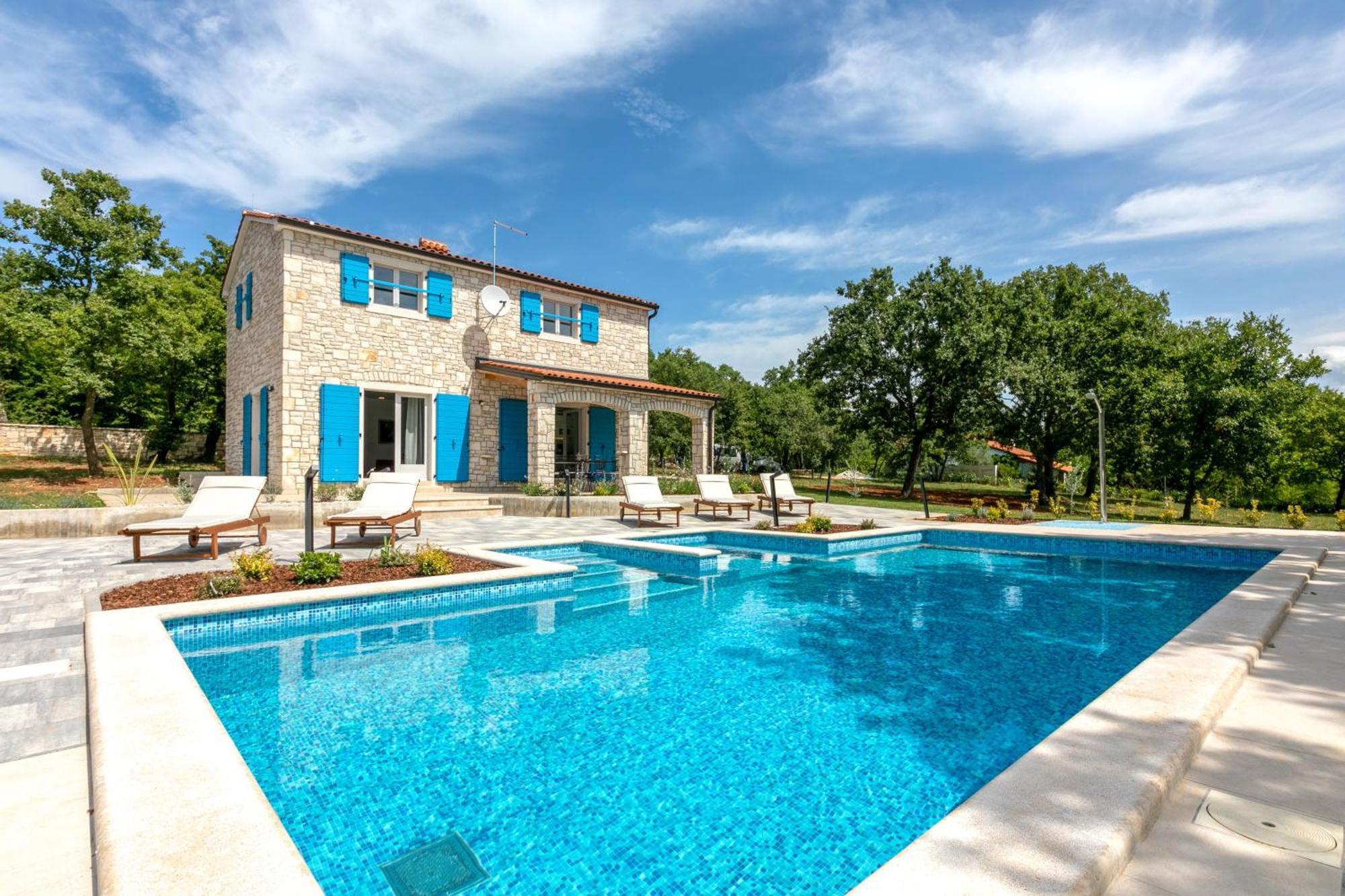 Strandnahe Irena Funtana Mit Pool Ferienhaus